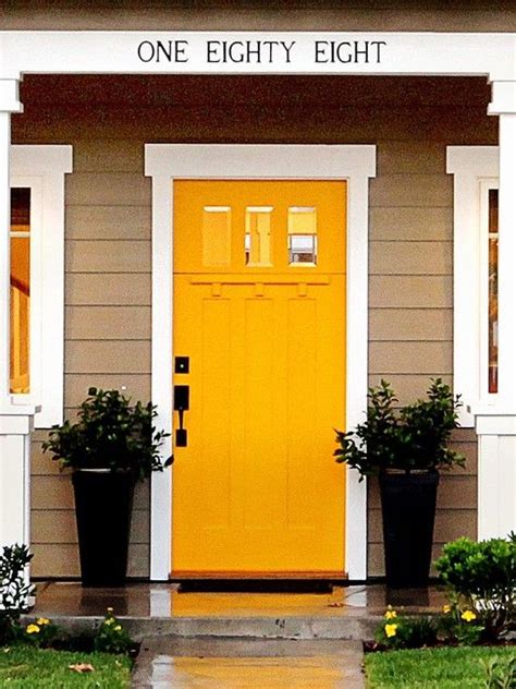Blue House Yellow Door Meaning Savanna Leak