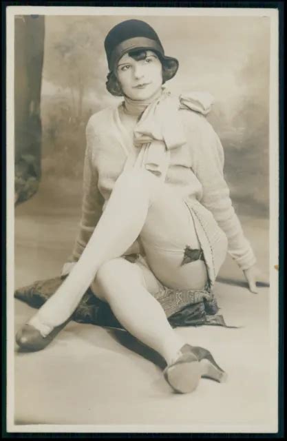 FRENCH RISQUE NUDE Woman Upskirt Grundworth Original Old C Photo Postcard Nn PicClick