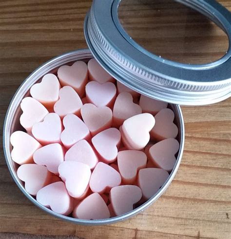 Victorian Rose Heart Shaped Mini Soy Wax Melts Tin Min Of 55 Per Tin Velas De Soja Jabones