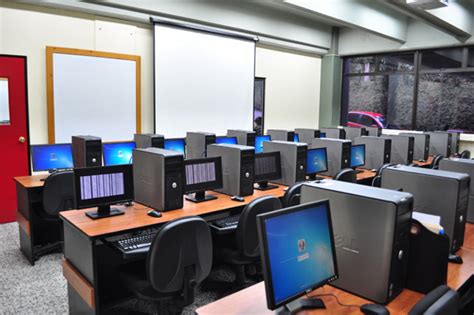 Laboratorio De Computación Universidad Galileo