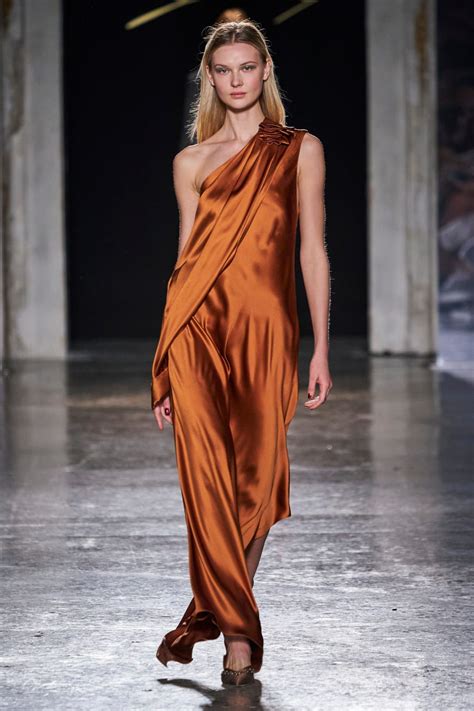7 Standout Fall 2020 Trends From The Milan Fashion Week Runways In 2020