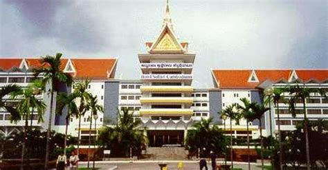 Hotel Cambodiana Phnom Penh Cambodia Trivago Ca