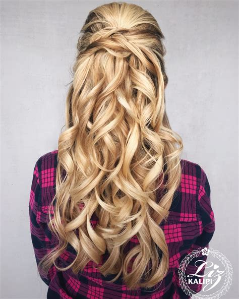 All you need to do is use your bobby pins to help you create and secure your wave in place. 31 Cute & Easy Prom Hairstyles for Long Hair for 2020