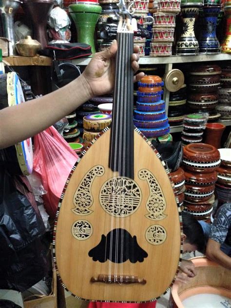 Betapa tidak, alat musik ini memiliki banyak sekali varian di indonesia. Nama-nama Alat Musik tradisional Indonesia dan asal daerahnya