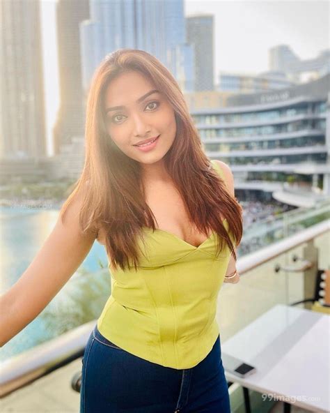 100 Aishwarya Devan Hd Photos And Wallpapers For Mobile Download Whatsapp Dp 1080p Png