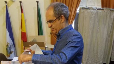 El Alcalde De Arahal Renuncia A Su Acta De Diputado Provincial Para