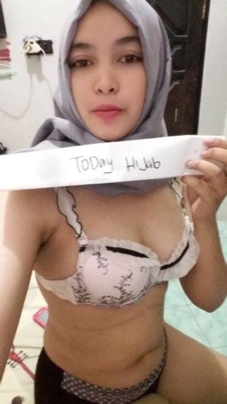 T1  Porn Pic From Hijab Tits Sex Image Gallery