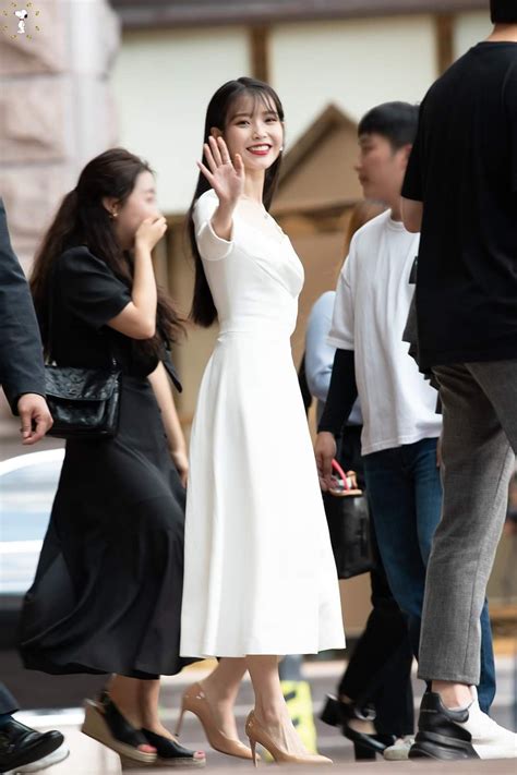 Iu 🎆 Hotel Del Luna Press Conference 🌌 190708 Fashion Bridesmaid Dresses Korean Beauty
