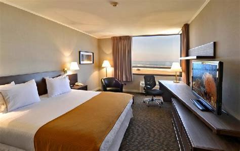 King Size Bed Room Picture Of Holiday Inn Express Iquique Tripadvisor