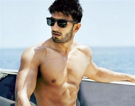 Birthday Babe Ranveer Singhs Six Pack Abs Are Too Hot To Handle These Pics Are Proof