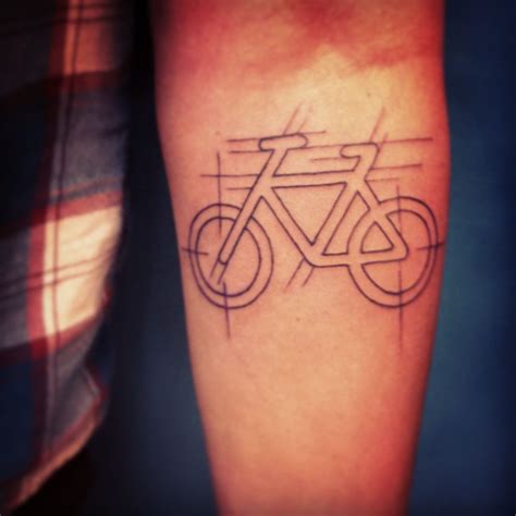 Bike Tattoo By Michiel Van Der Born Tatuajes Bicicletas Tatuajes