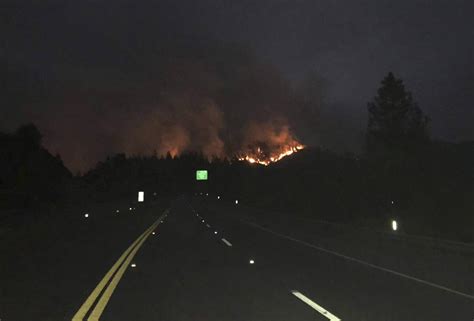 Interstate 5 Near California Oregon Border Reopens After Delta Fire