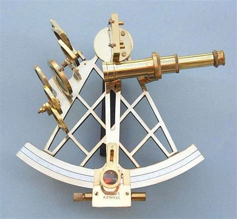Nautical Sextant With Compass ब्रास सेक्सटैन्ट पीतल का सेक्स्टेंट National Instruments
