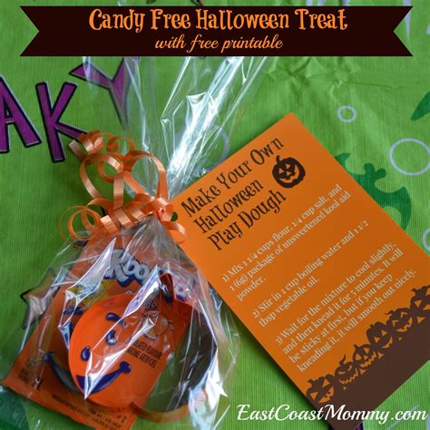 East Coast Mommy Candy Free Halloween Treat {play Dough}