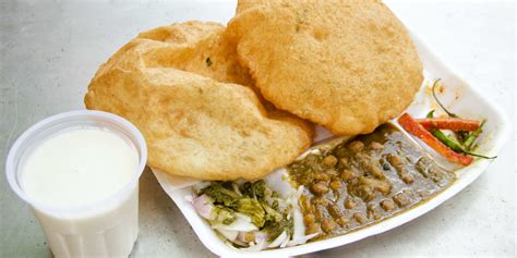 Chole bhature is a an all time favourite punjabi dish. Lamba Chole Bhature | Home delivery | Order online | Meera ...