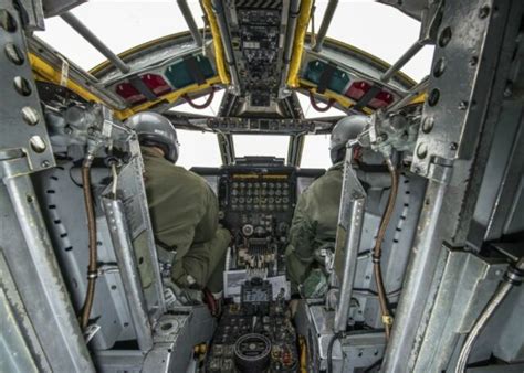 Boeing B 52 Stratofortress Cockpit 131 8 X 10 Ebay