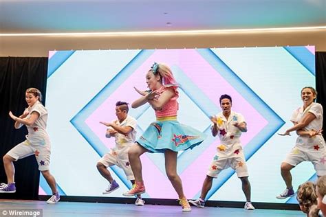 Dance Moms Jojo Siwa 15 Performs To Packed Crowd