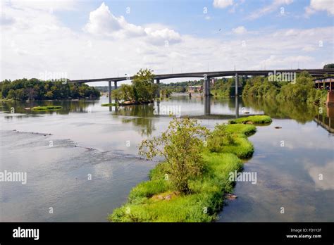 James River Richmond Va Stock Photo Alamy