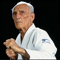 Today celebrate the centennial of Helio Gracie and his accomplishments ...