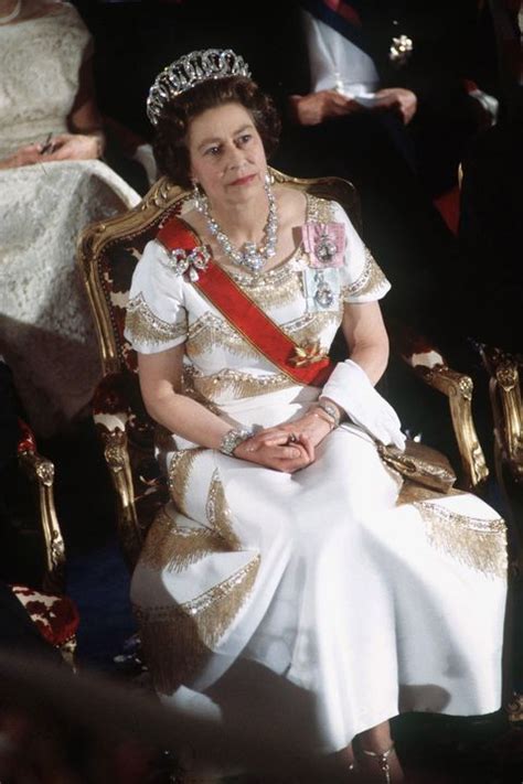 Queen elizabeth ii purchased this tiara herself to fill a gap in her collection; Queen Elizabeth's Most Beautiful Jewels - Pictures of the ...