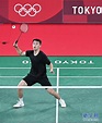 羽毛球男单小组赛：伍家朗获胜 -新华网