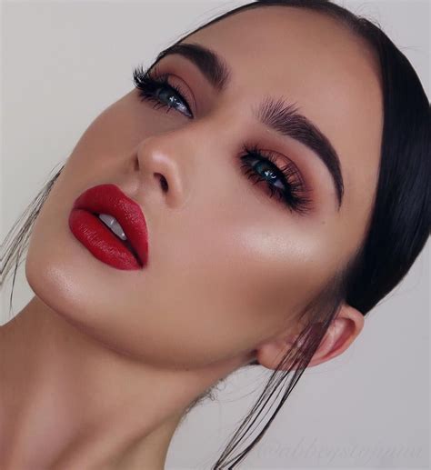 Herhappyhabits Smoky Eye Makeup Red Lip Makeup Soft Makeup Trendy