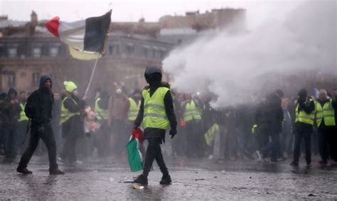 Yellow Vest Protests Hit With Police Water Cannon Tear Gas In Paris Republika English