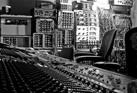 Abbey Road Studios London Uk Thats A Lot Of Classic Gear Right