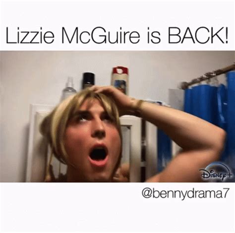 Lizzie Mcguire Hilary Gif Lizzie Mcguire Hilary Duff Discover Share Gifs