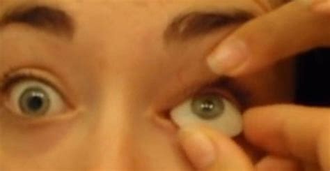 This Girl Removes Her Own Eye In Shocking New Video Uk