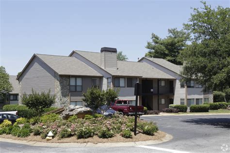 Featuring 1, 2 and 3 bedroom apartments in greenville, sc. Edgemont Apartments Apartments - Greenville, SC ...