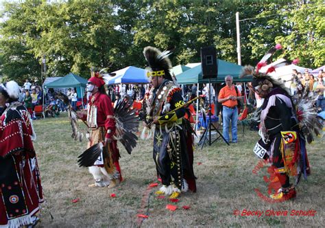 What Is A Native American Powwow Powwows Calendar Native American