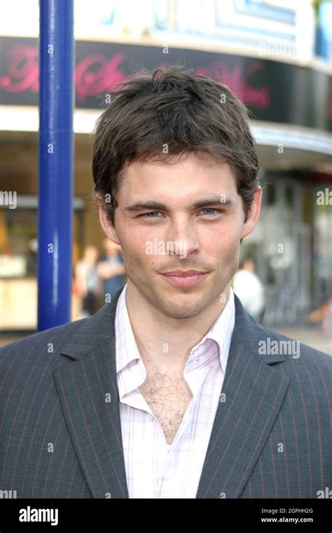 James Marsden Notebook 2004 Hi Res Stock Photography And Images Alamy