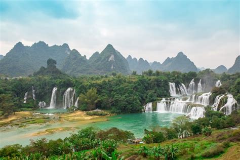 Hichina Travel Detian Waterfall In Guangxi Border Of China Vietnam