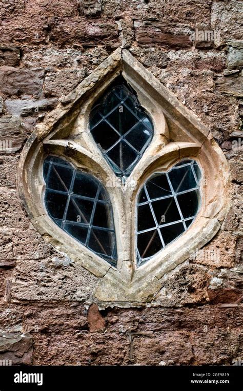Ornate Windows Of Berkeley Castle In Gloucestershire England Uk Stock