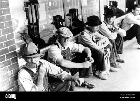 Great Depression Unemployed Men 1930 S Courtesy Csu Archives Everett Collection Stock