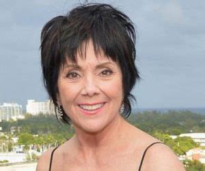 Joyce Dewitt S Nose Job Before And After Images Lovely Surgery
