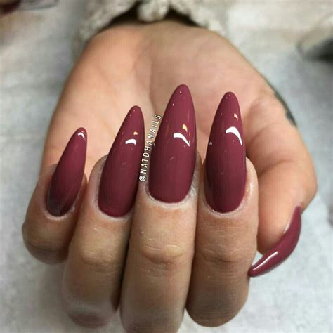 Pin By Christiana Turay On Me In 2020 Red Stiletto Nails Red Nails