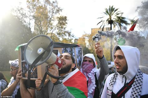 Discover the magic of the internet at imgur, a community powered entertainment destination. Pro-Palestine protests erupt in Melbourne and Sydney with ...