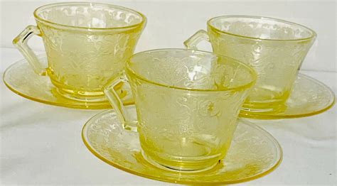 Hazel Atlas Florentine Yellow Cups Saucers Ebay