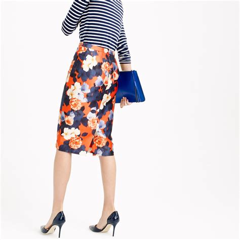 Petite Collection Pencil Skirt In Graphic Peony Pencil Skirt Skirts