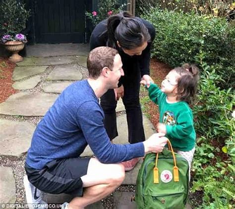 Mark Zuckerberg Sends His Daughter Off To Preschool Daily Mail Online