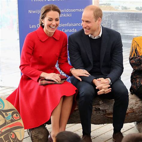 Now that meghan markle has been officially introduced as prince harry's fiancée and a wedding date has been announced (may 19th, so mark your calendars). Do Kate Middleton and Prince William hold hands in public? A photo gallery of the royal couple's ...