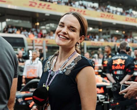 F1 Presenter Laura Winter To Mentor Sports Journalism Students