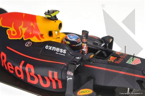 Verstappen puts hamilton row aside to top first practice in hungary · mercedes' lewis hamilton and red bull racing's max verstappen lead the race at the start. Exclusief Max Verstappen RB12 1:43 schaalmodel Spanje ...