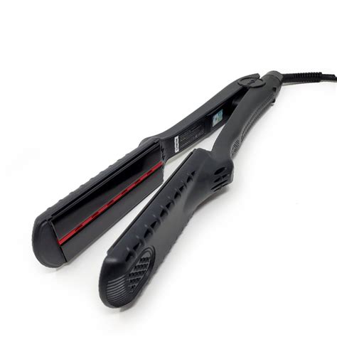 The New Classic Infrared Flat Iron