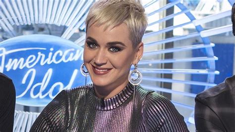 katy perry leaned into a wardrobe malfunction on american idol teen vogue