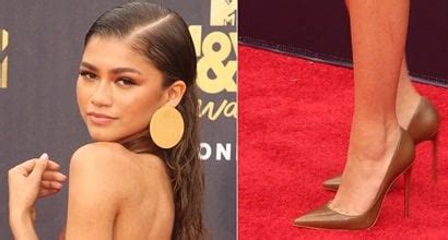 Her breast/bra size 34, waist size 25 & hip size 34 inches. Zendaya's Height, Outfits, Feet, Legs and Net Worth