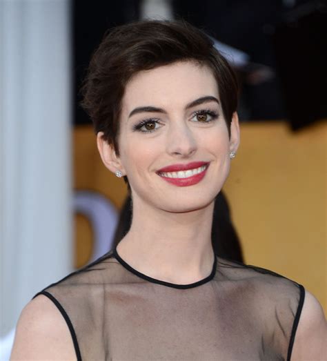 Anne Hathaway Short Pixie Haircut 2013 Fashion Trends Styles For 2020