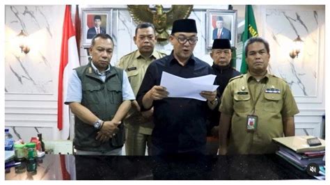 Profil Plt Bupati Bogor Iwan Setiawan Disorot Seusai Dianggap Hina Al